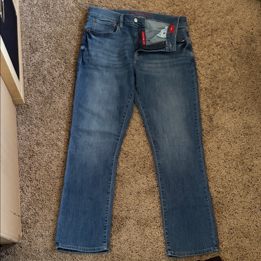 Lucky Brand Men's Classic Blue Straight Jeans